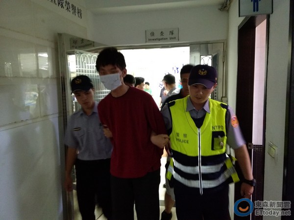 鄭捷在捷運板南線車廂瘋狂隨機殺人 鄭捷在捷運板南線車廂瘋狂隨機殺人