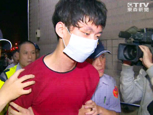 鄭捷在臺(tái)北捷運(yùn)隨機(jī)殺人造成4死、24傷的慘劇 鄭捷在臺(tái)北捷運(yùn)隨機(jī)殺人造成4死、24傷的慘劇