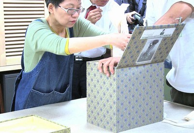 臺北故宮文物翠玉白菜裝箱赴日 運送過程曝光 臺北故宮文物翠玉白菜裝箱赴日 運送過程曝光