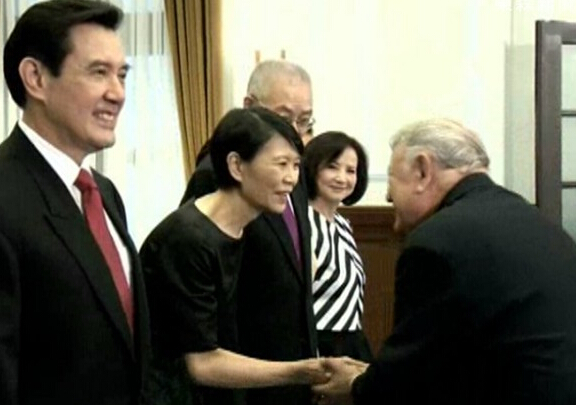 �����Ƕ��x���˲������ĺڰ����g�l�y�����������r���� ���_(t��i)ý�D��