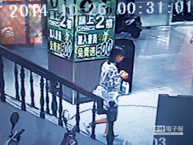 �Θ����O(ji��n)䛮����@ʾ����Ů�Ǻ����s30��������ˇ�����غ���r���S�У�����β�S�Ѓ�