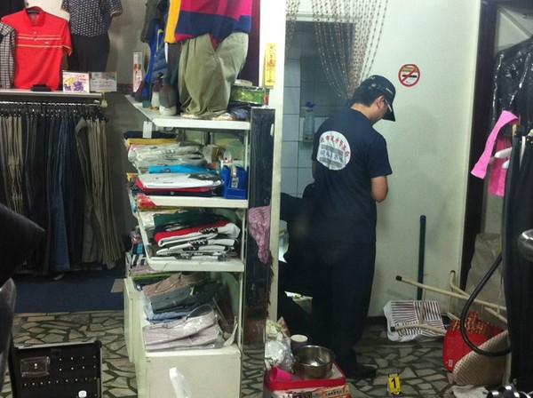 �±����J�ޅ^(q��)һ��ͨ�������M��լ�_���ԱM