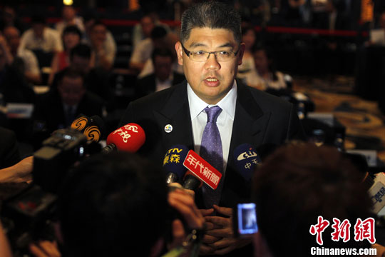 連勝文因兔女郎派對風(fēng)波被告 遭傳喚出庭(圖) 連勝文因兔女郎派對風(fēng)波被告 遭傳喚出庭(圖)