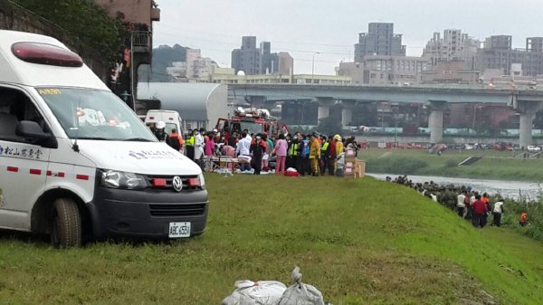 �_���ί���ؑ�(y��ng)��(f��)�d���y�����f(xi��)��31��ꑿ�̎�����m(x��)�����_ý�D)