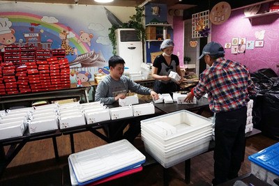 幫智障者烘焙自立臺(tái)大生助建網(wǎng)絡(luò)銷售(圖)