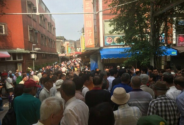 ���{���@�l(f��)���̚����������F��ӿ�M���������[�������|ɭ���D ӛ�ߌO�����z��