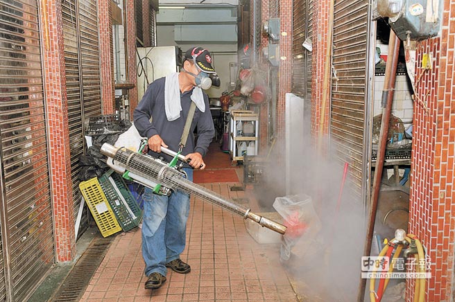 臺(tái)南市府被爆竟然用到過期藥水防空登革熱疫情 臺(tái)南市府被爆竟然用到過期藥水防空登革熱疫情