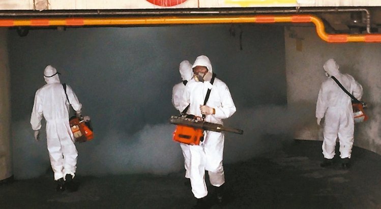 臺南市登革熱影響商機 攤商賺不到錢抱怨不斷 臺南市登革熱影響商機 攤商賺不到錢抱怨不斷