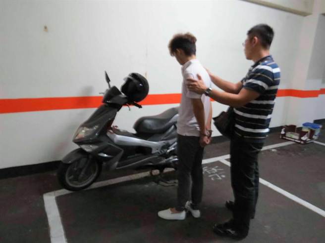 ����̹��͵�`Ů������(n��i)ѝ