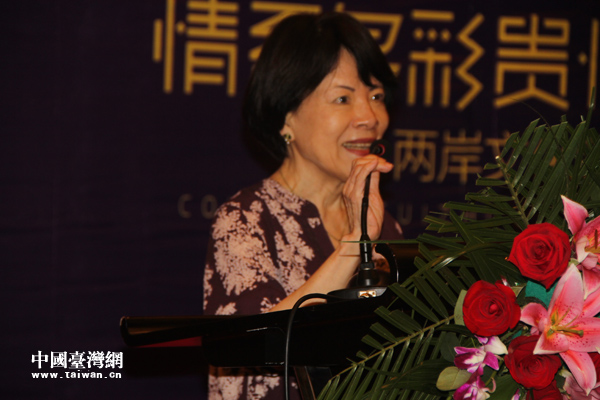 “情系多彩貴州——兩岸文化聯(lián)誼行”啟動(dòng) “情系多彩貴州——兩岸文化聯(lián)誼行”啟動(dòng)