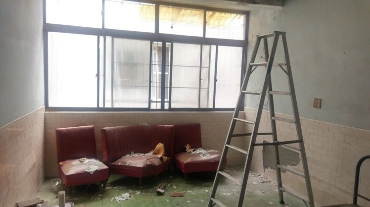 高雄氣爆案受災(zāi)戶的房子至今都沒修 高雄氣爆案受災(zāi)戶的房子至今都沒修