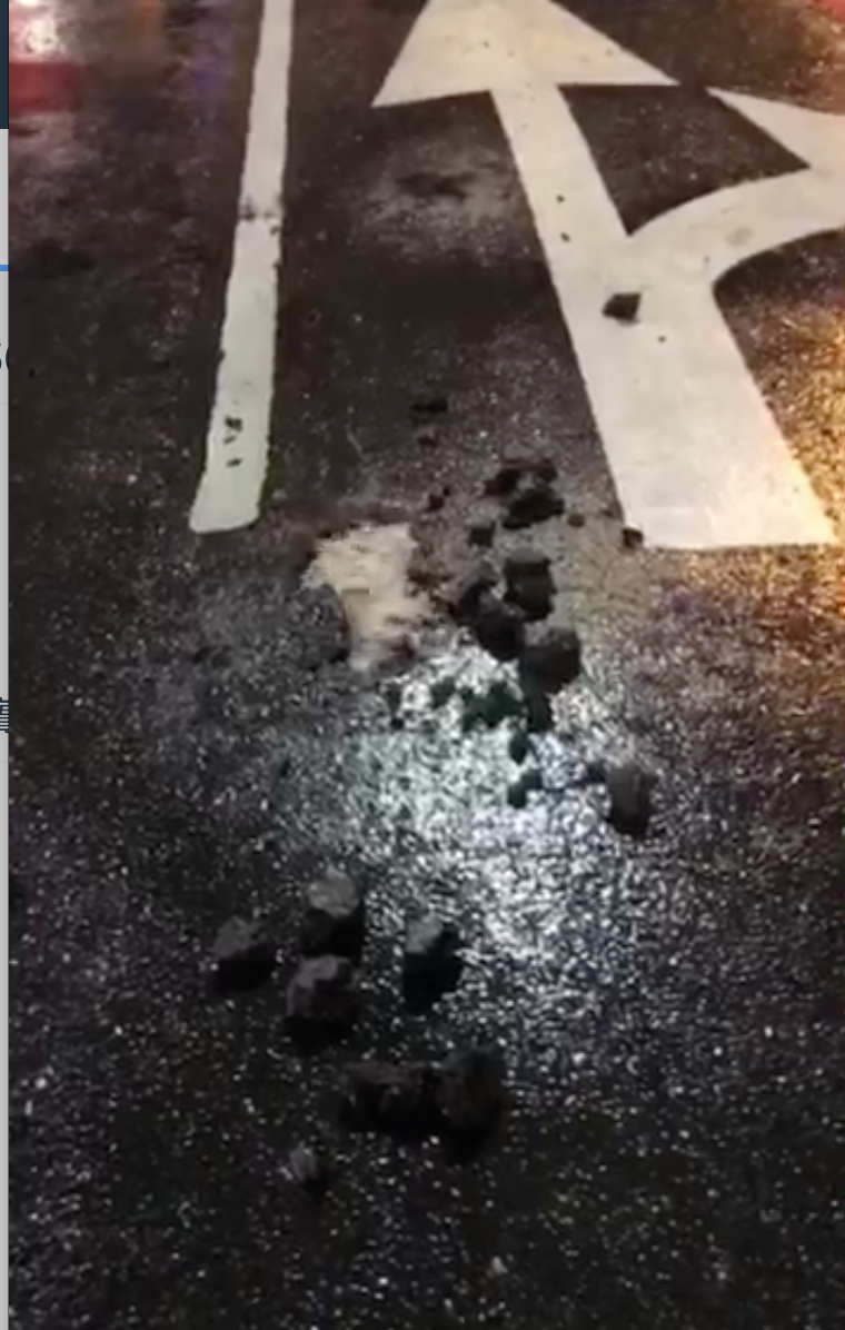 原高雄氣爆路段柏油路面冒泡疑氮封管破裂 原高雄氣爆路段柏油路面冒泡疑氮封管破裂