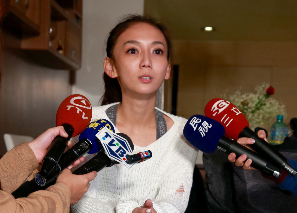 �u�Ʒ��u������̫ꖻ�Ů�������̰��������C�����V