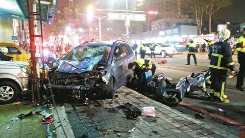 �±������f�^(q��)����·�����l(f��)���ش�܇����һ�v����܇ײ��C(j��)܇ͣ�ȅ^(q��)�����һ��ʮ������ ӛ�������ã��z