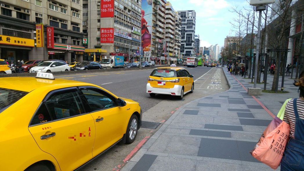 ���˿ڸ��g�����_���֡���ͨ�����A�棬����܇˾�C���g���ƌ��ɬF(xi��n)��68�q�{(di��o)����70�q