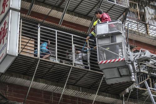 �_�������A·���ε����f��Ԣ�l(f��)������ס������_�ȴ������ˆT����Ԯ���_����(li��n)�ψ�ӛ�ߗ��f�ƣ��zӰ