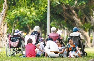 生育率慘居全球倒數(shù) 臺當(dāng)局成立“少子化辦公室” 生育率慘居全球倒數(shù) 臺當(dāng)局成立“少子化辦公室”