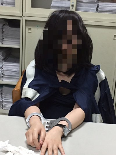 ���t������W(xu��)Ů�ޘI(y��)����؈�������� У��(n��i)�]���Ϳ�