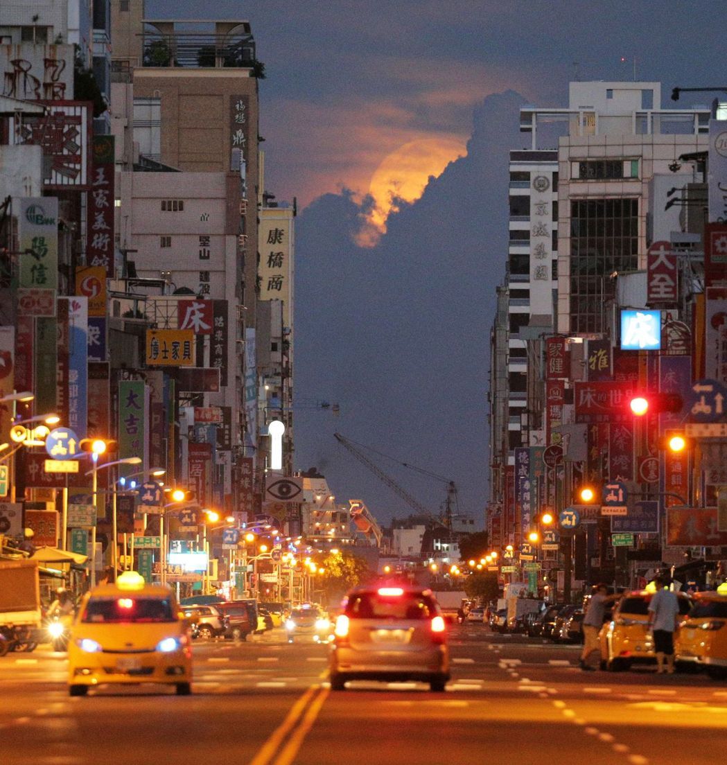 ���۽��^�F(xi��n)���ճ����¡������澰�y��һҊ���D��