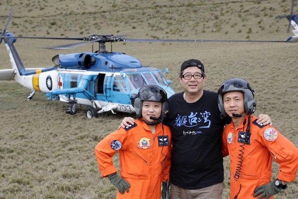 馬英九贊齊柏林是"抓害蟲的啄木鳥" 吁當(dāng)局好好褒揚(yáng) 馬英九贊齊柏林是"抓害蟲的啄木鳥" 吁當(dāng)局好好褒揚(yáng)