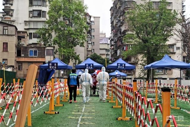 現(xiàn)場直擊|央廣網(wǎng)記者探訪福州核酸采樣工作站新設(shè)備