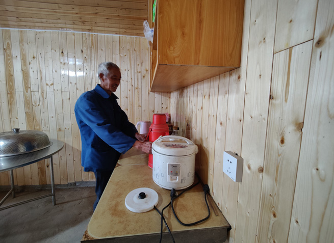 ɼ���b��݃�(n��i)�����h�T������ؽo���˂��������쿡�z