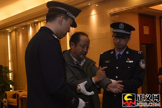 �tͨ10̖(h��o)�ӷ��ὡ��(qi��ng)��ץ ����׃�(n��i)���_(k��i)ϴԡ����