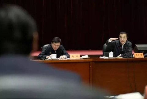 李克強(qiáng):要更加注重運(yùn)用市場(chǎng)化辦法化解過(guò)剩產(chǎn)能