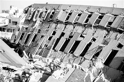 大陸民間救援隊臺灣震區(qū)救災 協(xié)助救出被困女童(圖)3