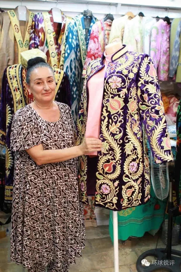 �DƬĬ�J���}