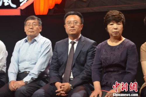 �Y�ψD�������fɽ�����L(f��ng)�⡷��(ji��)Ŀ����ɽ��11�����е���ί��ӛ�����L�����L��һ�μ��w���R���ƽ����Ρ��D��6��17��ԓ��(ji��)Ŀ�C������F(xi��n)����������Ȫ�и����L��������R���и����L��������\���и����L����������� �z