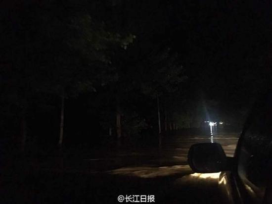 ��h���޵̉ΛQ�� 1800����ɢ���o������(b��o)��