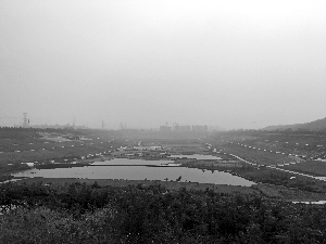 北京西郊蓄洪工程完工 倆砂石坑能容三個(gè)昆明湖 北京西郊蓄洪工程完工 倆砂石坑能容三個(gè)昆明湖