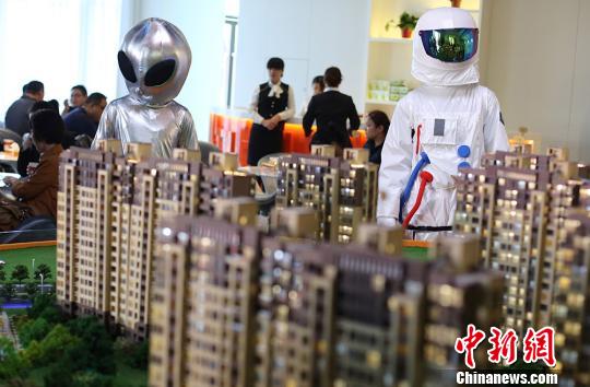 20余省鼓勵(lì)農(nóng)民買房去庫(kù)存 山西支持開(kāi)發(fā)商降價(jià) 20余省鼓勵(lì)農(nóng)民買房去庫(kù)存 山西支持開(kāi)發(fā)商降價(jià)