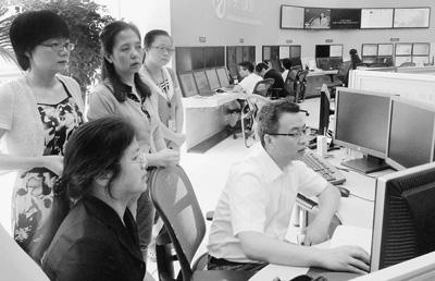 揭秘天氣預(yù)報(bào)工作:對(duì)手越來(lái)越“狡猾”“兇殘” 揭秘天氣預(yù)報(bào)工作:對(duì)手越來(lái)越“狡猾”“兇殘”