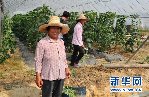 【網(wǎng)絡(luò)媒體走轉(zhuǎn)改】現(xiàn)在的生活以前做夢(mèng)也沒(méi)想到——從5位老表生活變遷看扶貧攻堅(jiān)戰(zhàn)贛州答卷 【網(wǎng)絡(luò)媒體走轉(zhuǎn)改】現(xiàn)在的生活以前做夢(mèng)也沒(méi)想到——從5位老表生活變遷看扶貧攻堅(jiān)戰(zhàn)贛州答卷