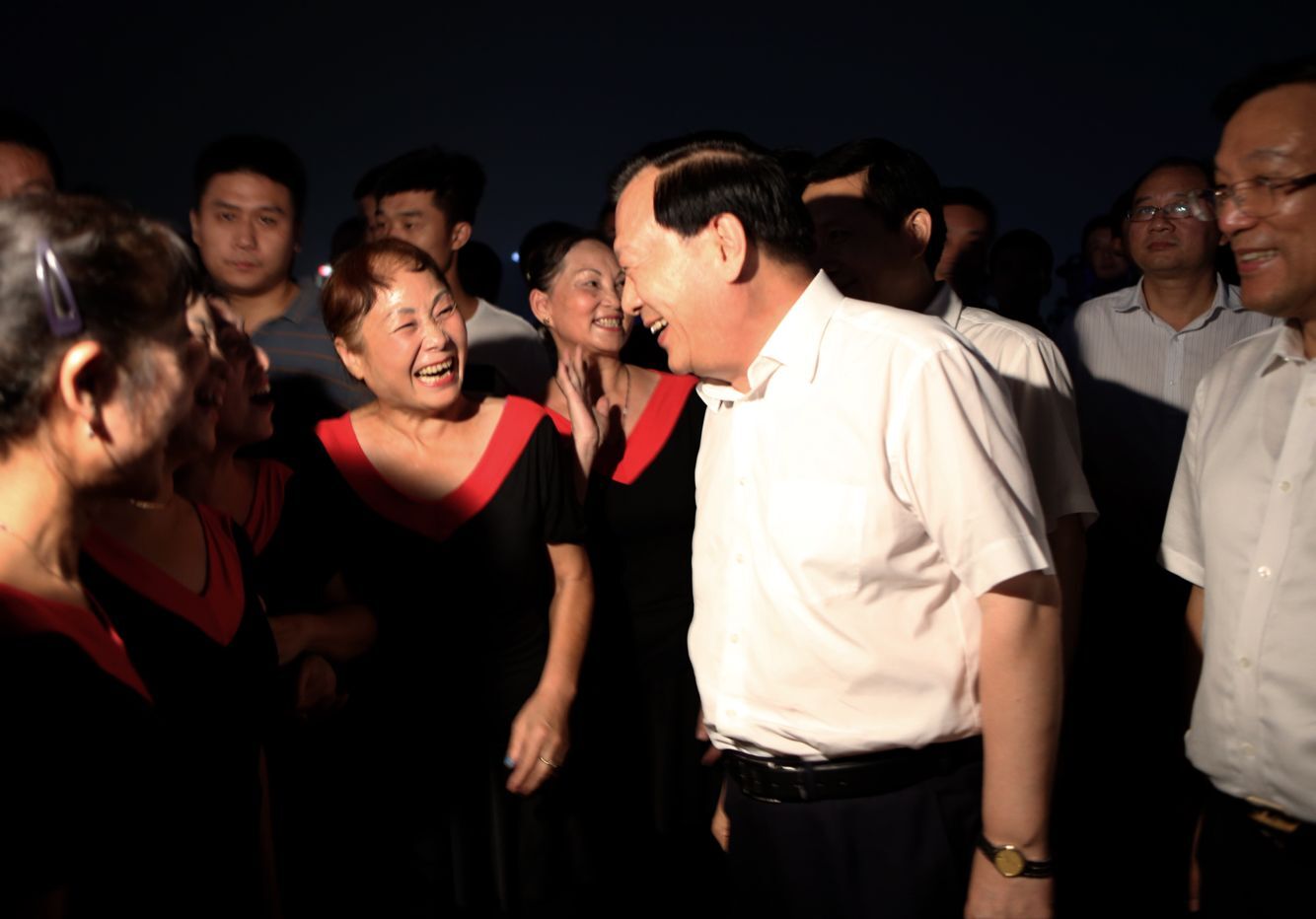 G20后杭州人氣爆棚 浙江省委書記忙著為“弄潮兒”點贊 G20后杭州人氣爆棚 浙江省委書記忙著為“弄潮兒”點贊