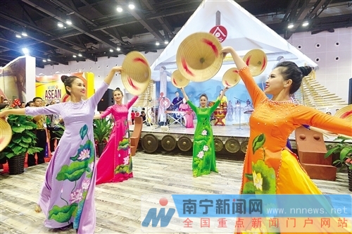 �|����(hu��)������֮�ǡ�չ�^(q��)��ʽ�_(k��i)�^���������Ŗ|���L(f��ng)