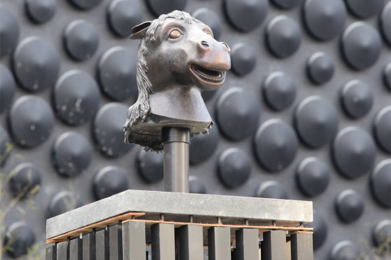 成龍捐給臺(tái)北故宮的12獸首復(fù)制品