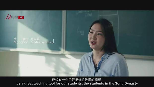 ��(x��)��ϯ�ͽo���l(w��i)�M���ġ����~�b�����l���@һ������׌���₃���_�۽���