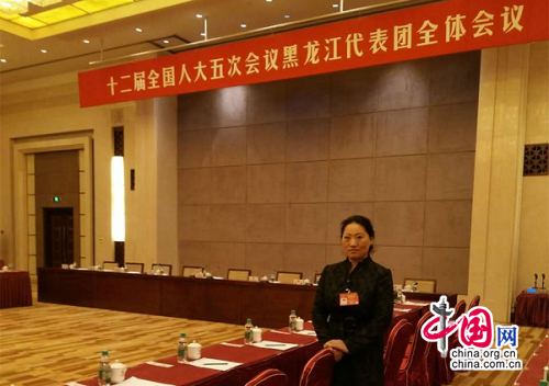 全國人大代表王月清:回收快遞包裝垃圾 實(shí)現(xiàn)綠色物流