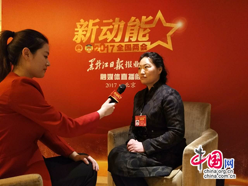 全國人大代表王月清:回收快遞包裝垃圾 實(shí)現(xiàn)綠色物流