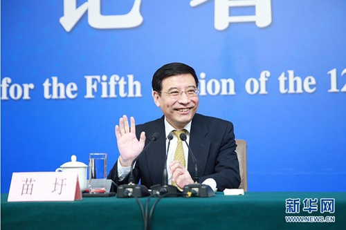 工信部回應(yīng)消費(fèi)者熱衷“海淘”:國貨當(dāng)自強(qiáng)