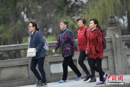 3��14�գ��Ĵ��ɶ����^��������������������ܱ�����՚�Ӱ����Ĵ�����B�Ձ��س��m(x��)�ߵ����ֲ�߀���F(xi��n)�˽�ѩ������񱊼������Ӻ����������� ������ӛ�� ���� �z