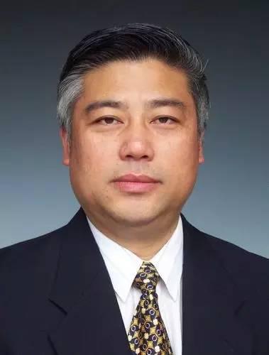 ʢï�֣������h�壬1960��1�����������Sʯ�ˣ�1975��3���ӹ�����1981��12�����h�������hУ��W�W�v��