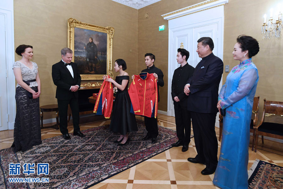 ��(d��ng)?sh��)ؕr(sh��)�g4��5������������ϯ��(x��)��ƽ�ͷ��m���y(t��ng)����˹���ںՠ�������ͬ��(hu��)Ҋ����������2017�����绨�ӻ����\��(bi��o)ِ���з҃ɇ���ѩ�\(y��n)��(d��ng)�T��������(x��)��ƽ���������º�����˹�з��˺���?d��)W���ӕ�(hu��)Ҋ���@���Ї��\(y��n)��(d��ng)�T������˹�кͷ��˺���?d��)Wٛ(z��ng)���\(y��n)��(d��ng)�������A��ӛ�� ������ �z