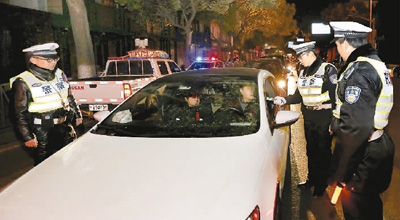 �����{һ�����̡������Ʉ��� ���ң��@��һ���`��