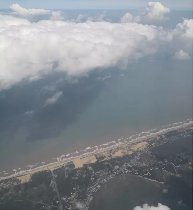 出訪第一天:習(xí)主席忙到夜里11點(diǎn)才回酒店 出訪第一天:習(xí)主席忙到夜里11點(diǎn)才回酒店