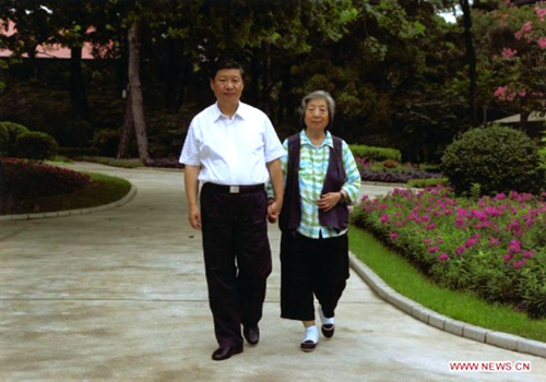 十個真實細(xì)節(jié)帶你感受習(xí)近平的領(lǐng)袖魅力 十個真實細(xì)節(jié)帶你感受習(xí)近平的領(lǐng)袖魅力