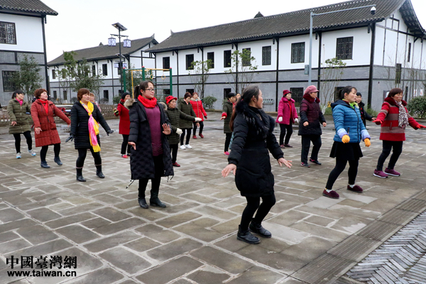 ���W(w��ng)�j(lu��)ý�w���D(zhu��n)�ġ�ǰ�h�^(q��)��(hu��)���壺Óؚ�¸�·�ϵ��A��͑׃